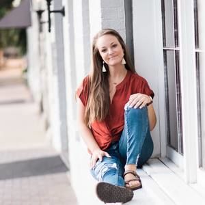 Meet your Posher, Abigail